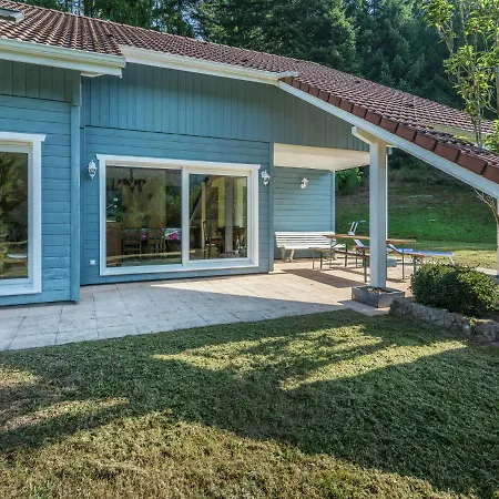 Chalet Bleu 1 *